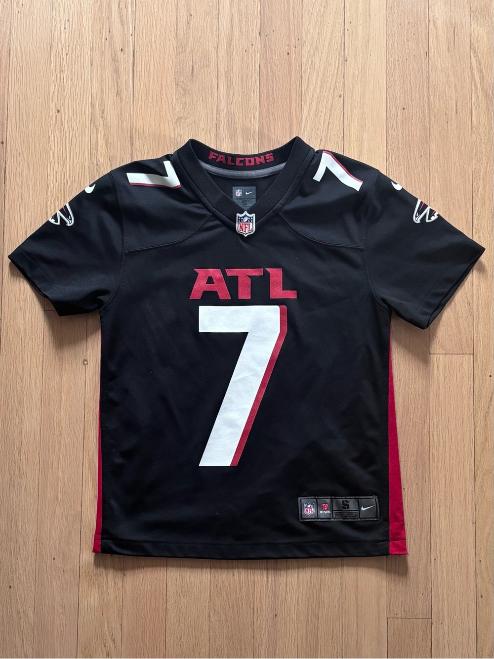 Nike NFL Kids' size small Bijan Robinson #7 Atlanta Falcons Jersey, Black